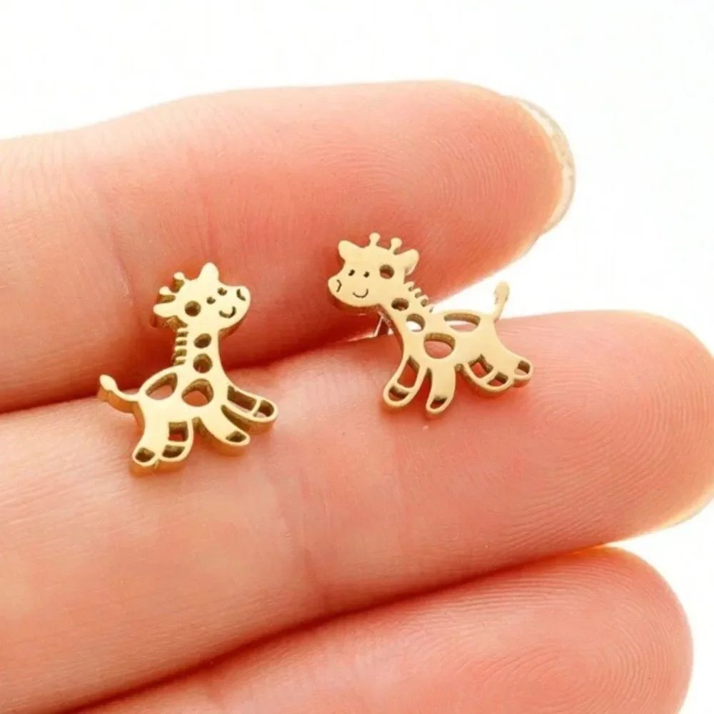 Cute Giraffe Gold Stud Earrings A1619